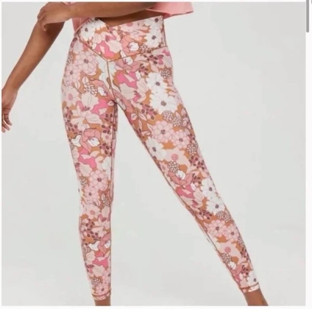 Aerie Floral Leggings!